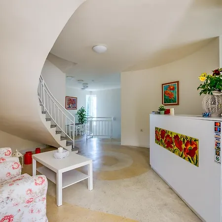 White Dove Apartment Golden Sands