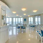 White Dove 아파트 골든샌드