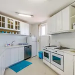 White Dove 아파트 *