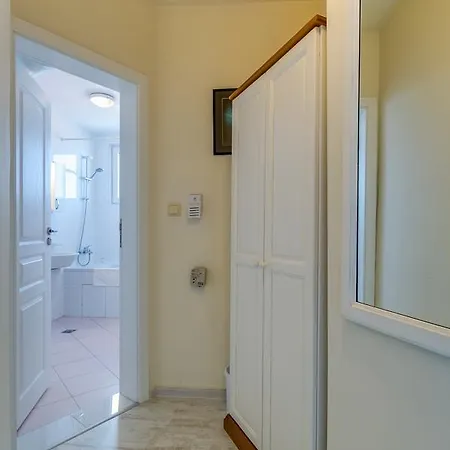 White Dove Златни пясъци