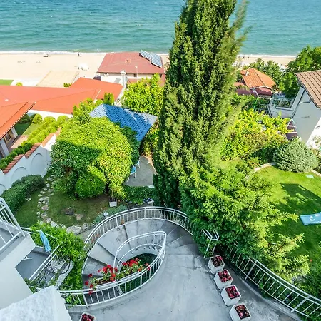 White Dove Apartman *